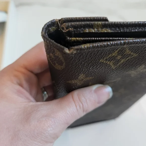 Louis Vuitton Envelope Wallet - Picture 5 of 16